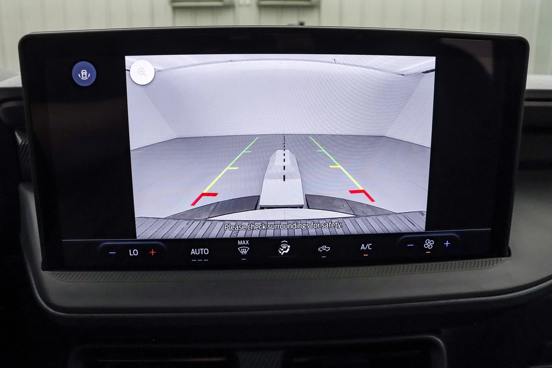 2025 Ford Maverick - Image 18 of 21