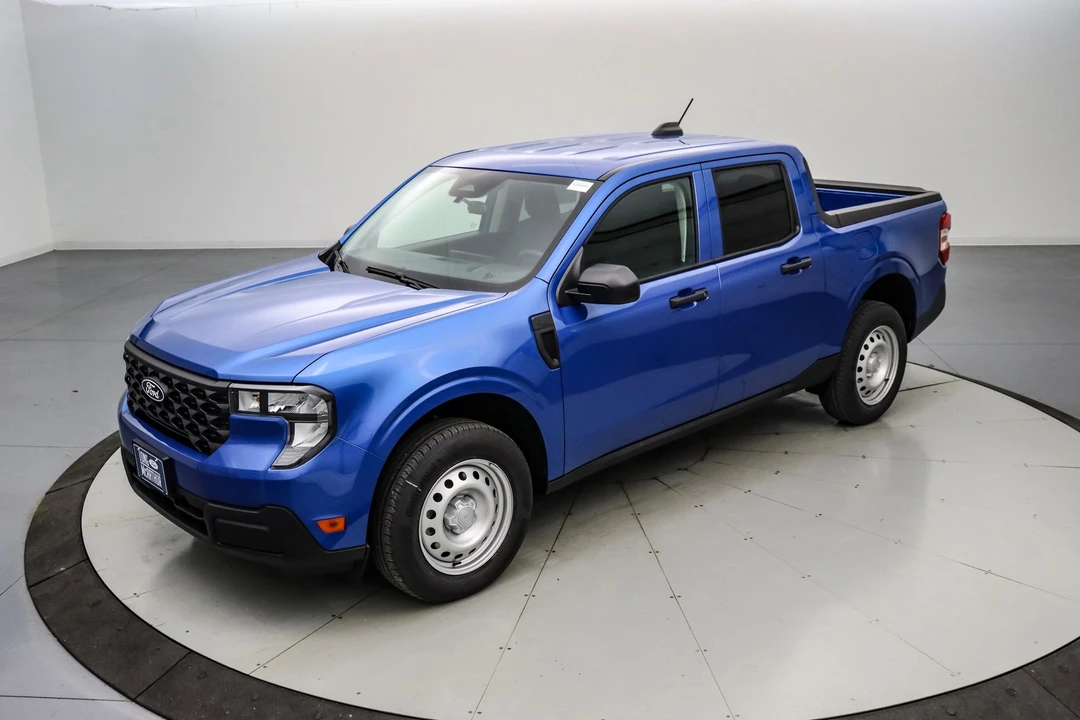 2025 Ford Maverick - Image 10 of 21