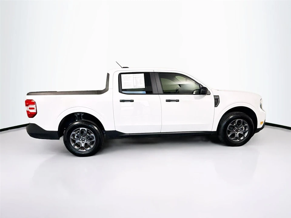 2025 Ford Maverick - Image 30 of 31