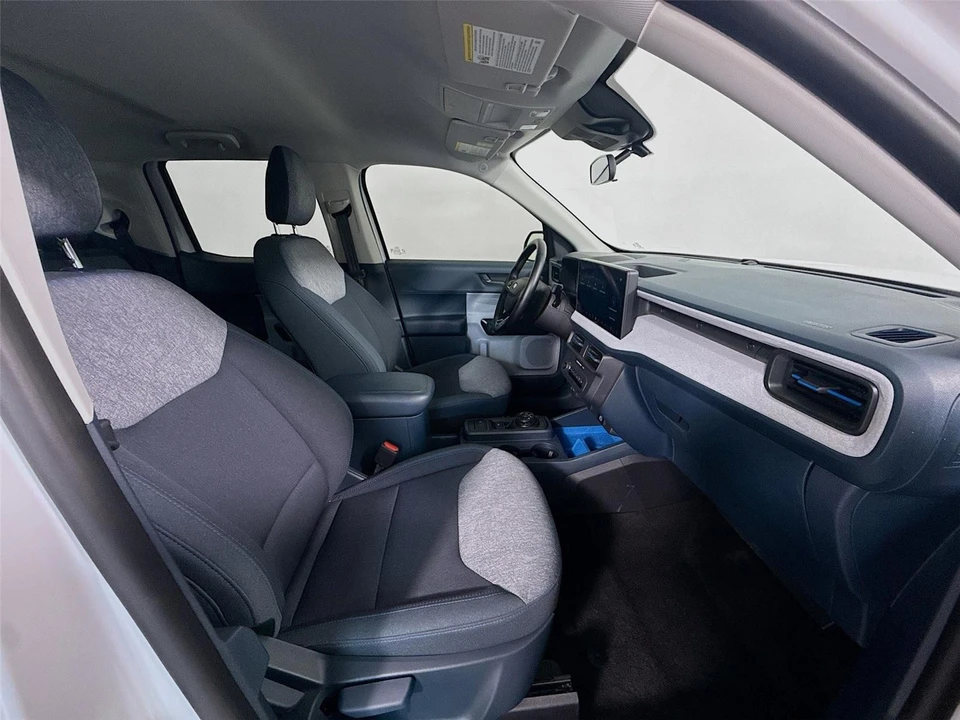 2025 Ford Maverick - Image 21 of 31