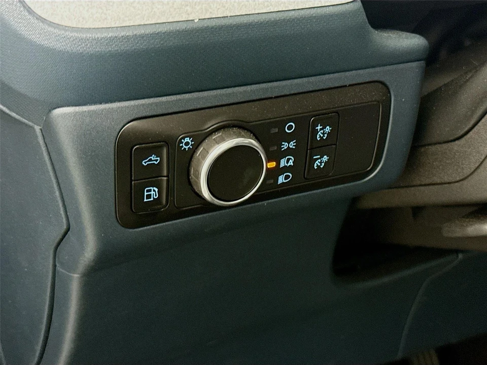2025 Ford Maverick - Image 8 of 31