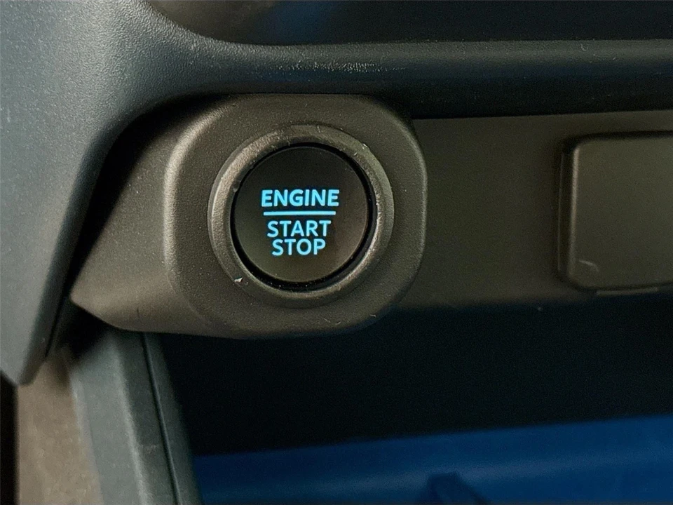 2025 Ford Maverick - Image 14 of 31