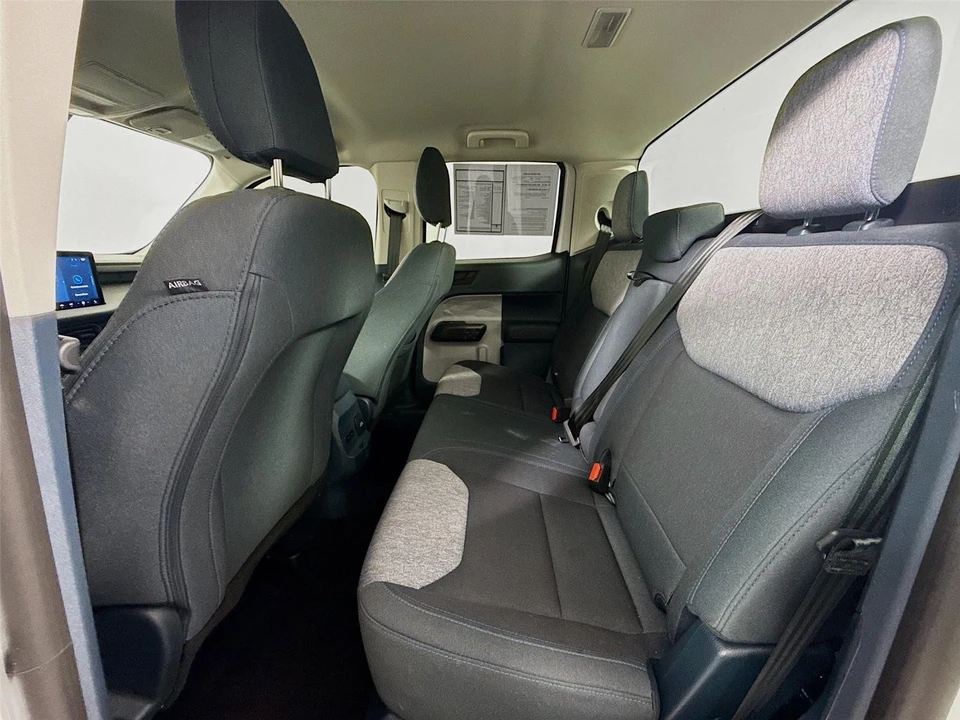 2025 Ford Maverick - Image 19 of 31