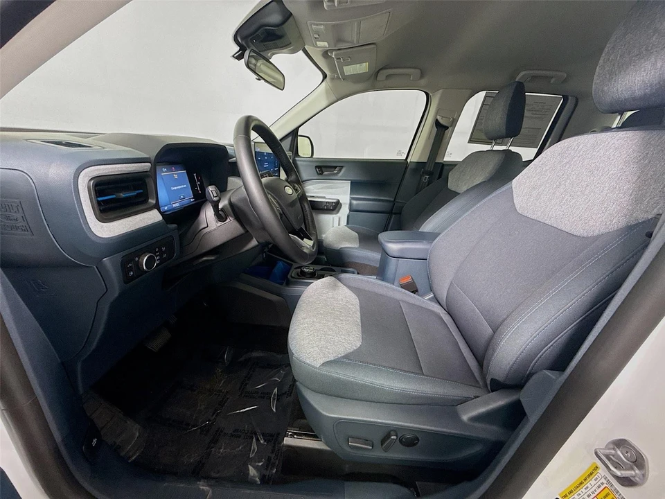2025 Ford Maverick - Image 2 of 31