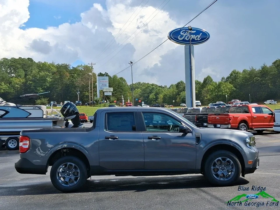 2025 Ford Maverick - Image 18 of 21