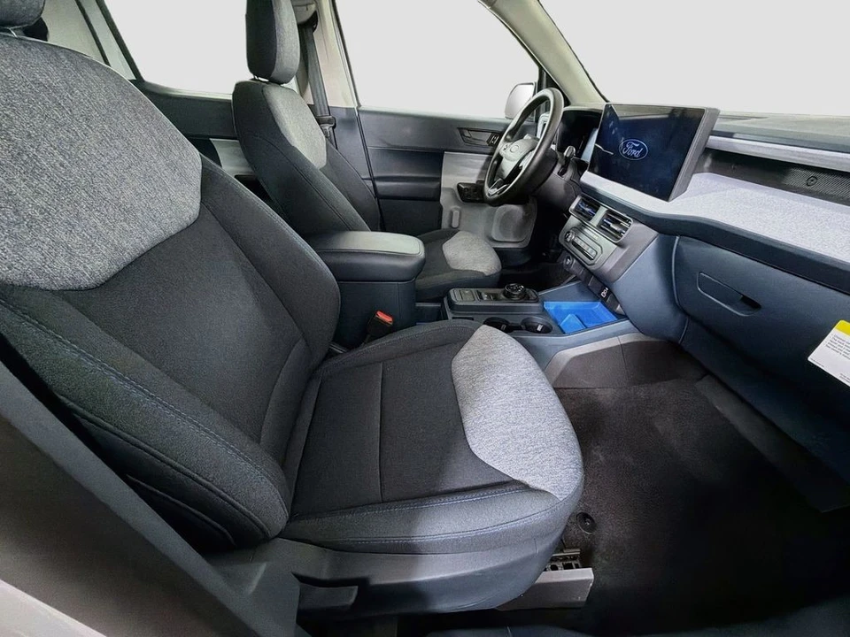 2025 Ford Maverick - Image 28 of 31