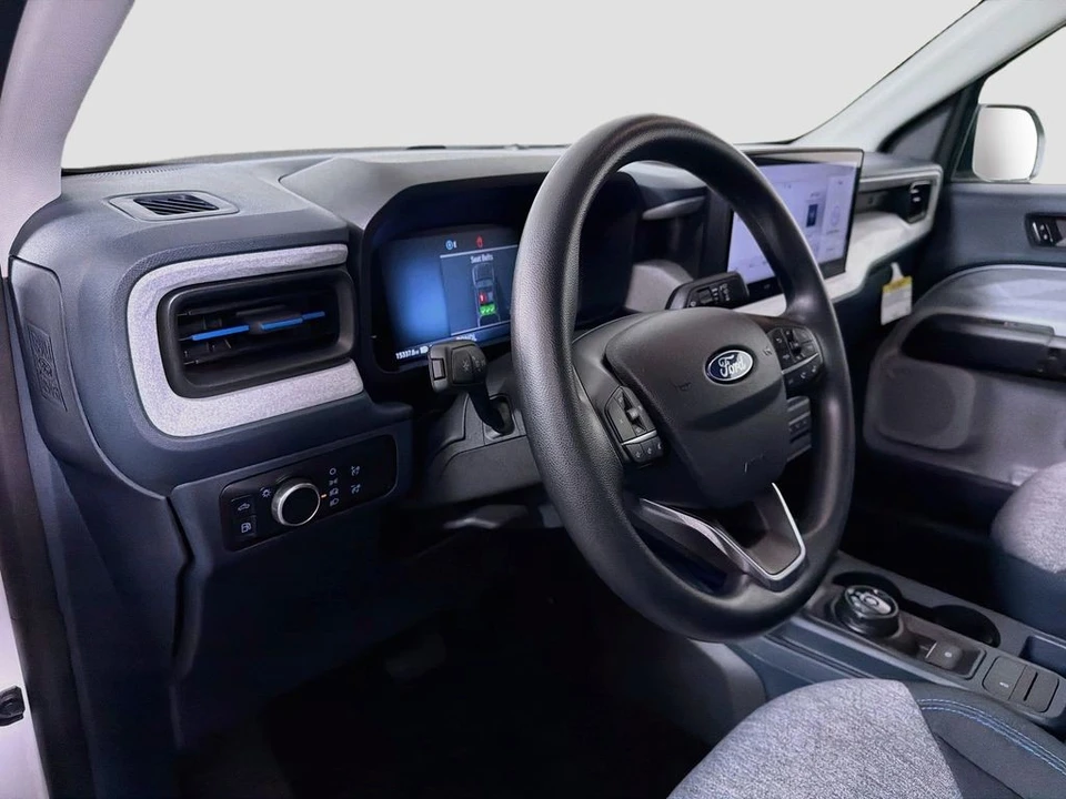2025 Ford Maverick - Image 10 of 31