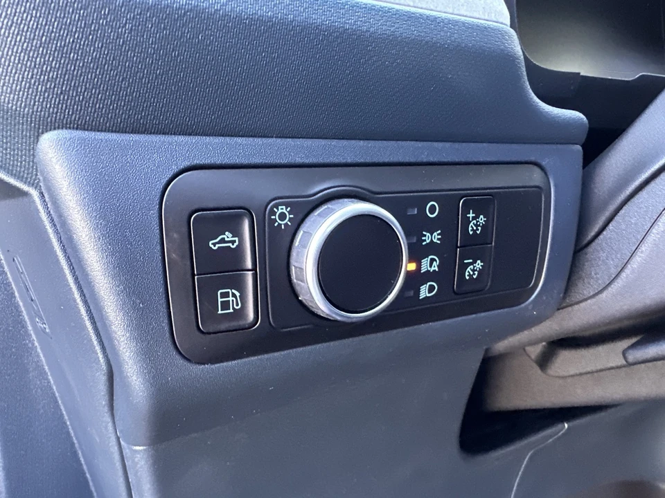 2025 Ford Maverick - Image 19 of 21