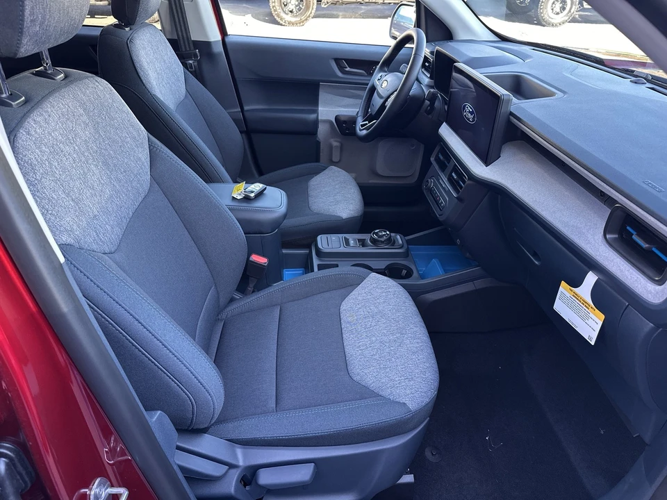 2025 Ford Maverick - Image 15 of 21