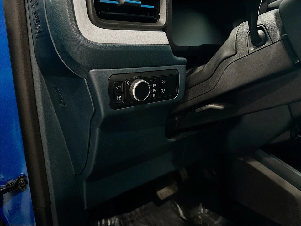 2025 Ford Maverick - Image 7 of 31