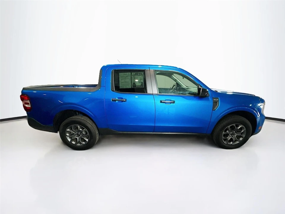 2025 Ford Maverick - Image 28 of 31
