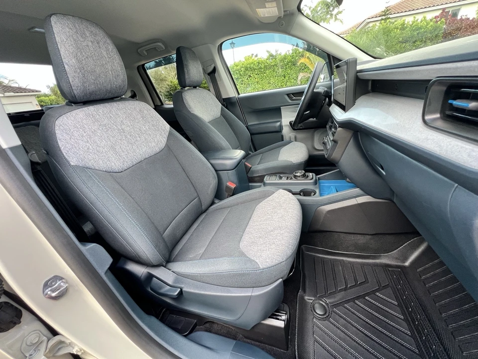 2025 Ford Maverick - Image 14 of 19