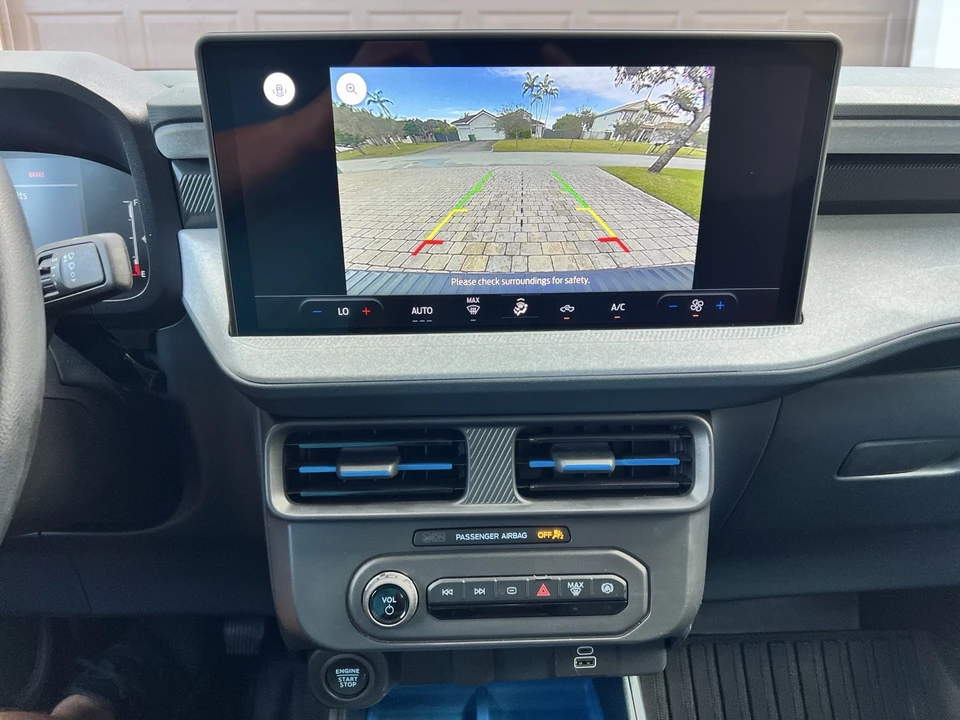 2025 Ford Maverick - Image 18 of 19