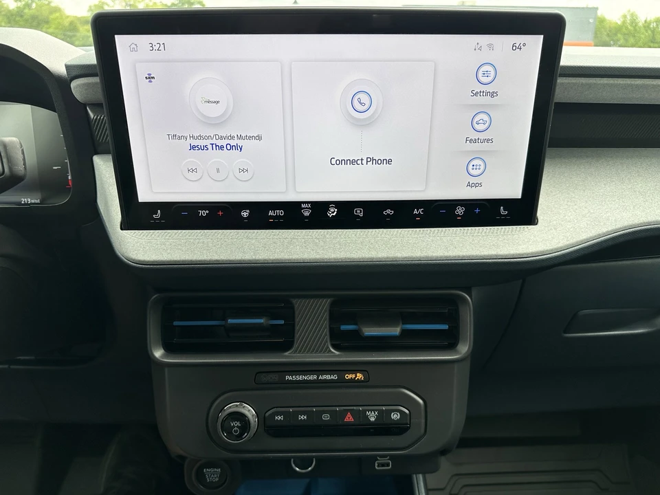 2025 Ford Maverick - Image 21 of 25