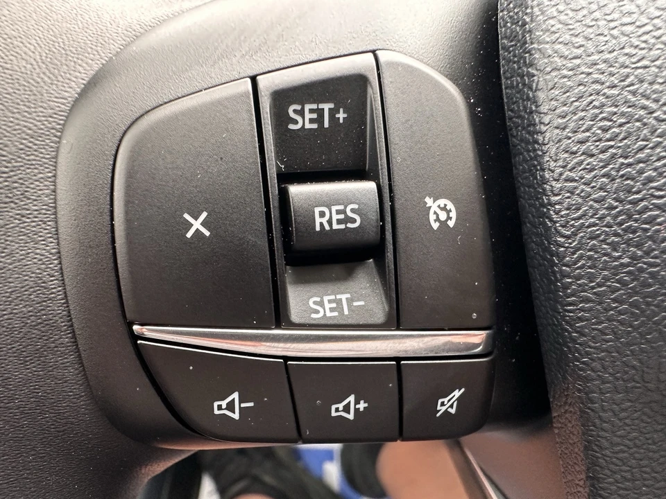 2025 Ford Maverick - Image 17 of 25