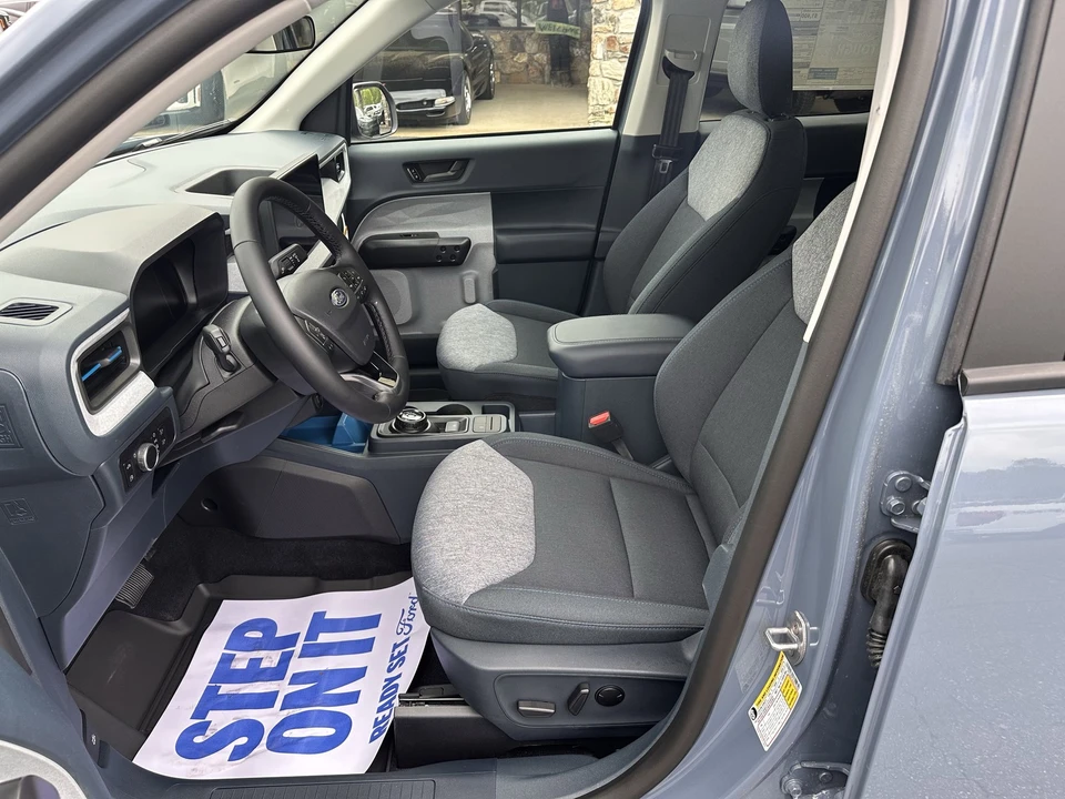 2025 Ford Maverick - Image 11 of 25