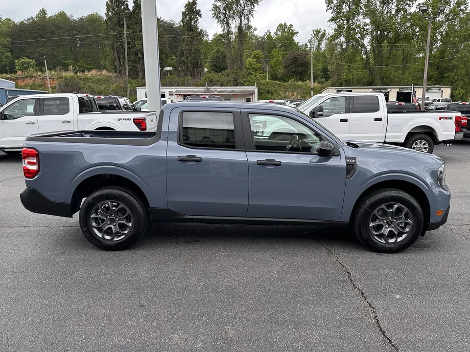 2025 Ford Maverick - Image 5 of 25