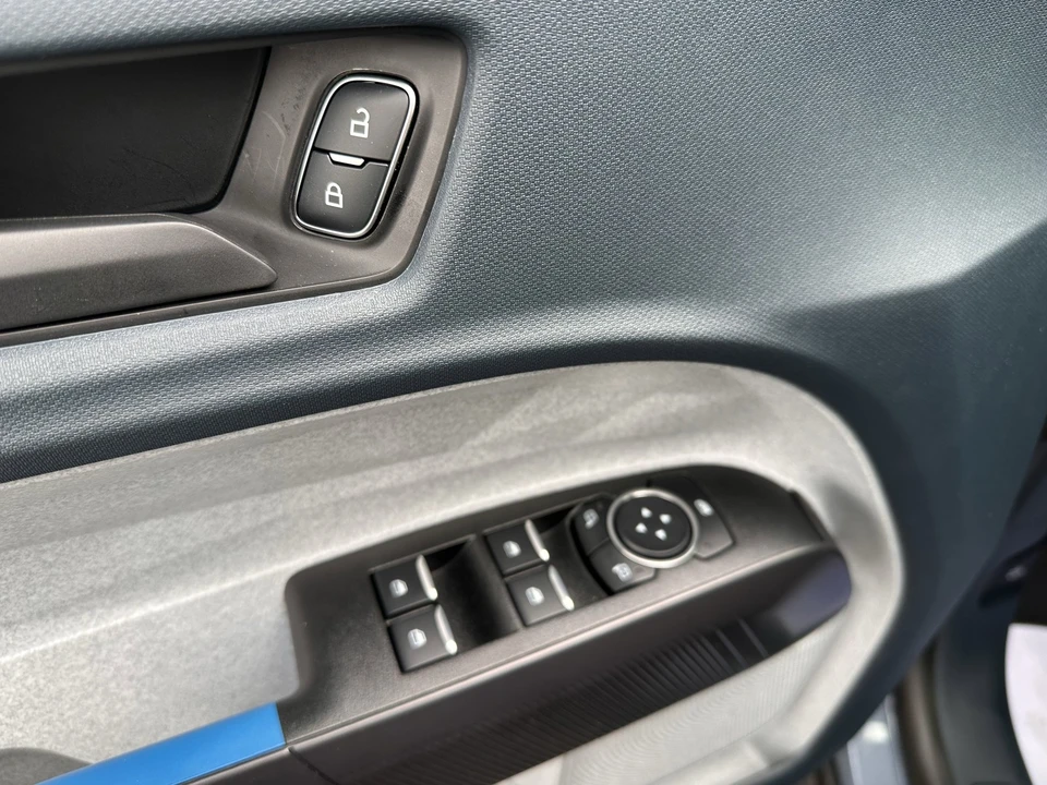 2025 Ford Maverick - Image 14 of 25