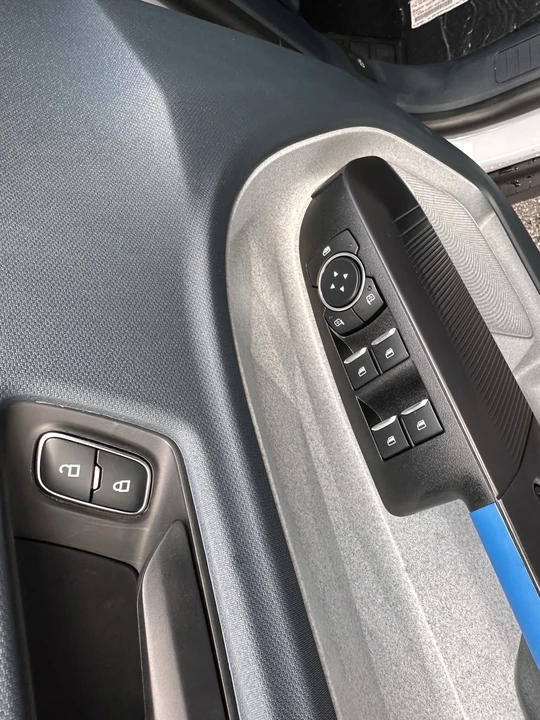 2025 Ford Maverick - Image 18 of 21