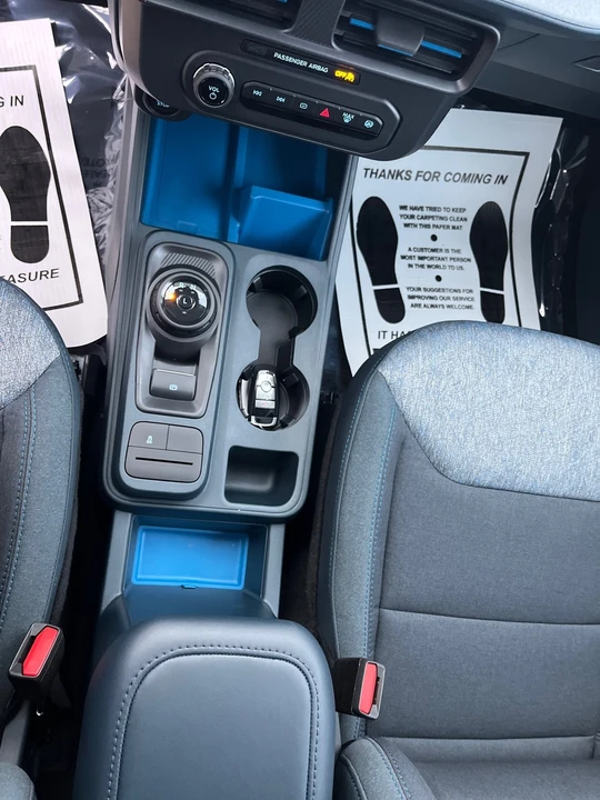 2025 Ford Maverick - Image 15 of 21