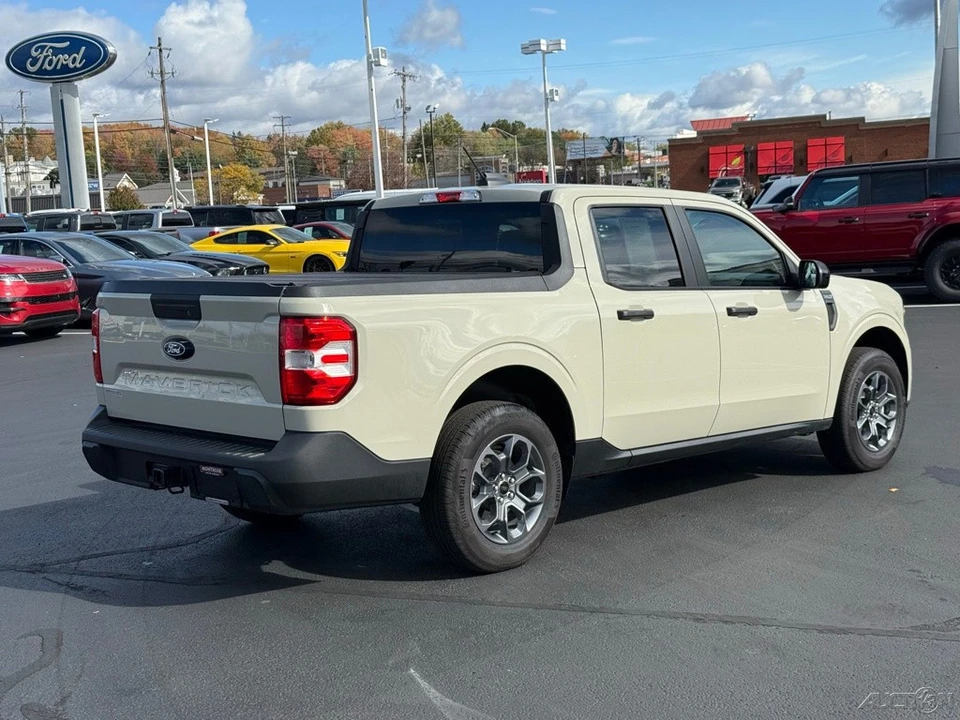 2025 Ford Maverick - Image 3 of 12