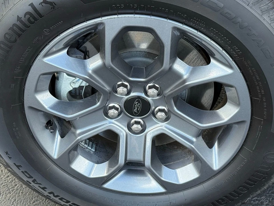 2025 Ford Maverick - Image 10 of 12