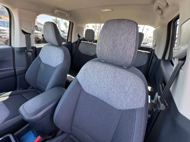 2025 Ford - Image 19 of 30