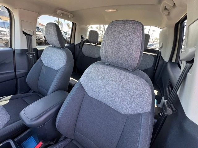 2025 Ford Maverick - Image 19 of 21