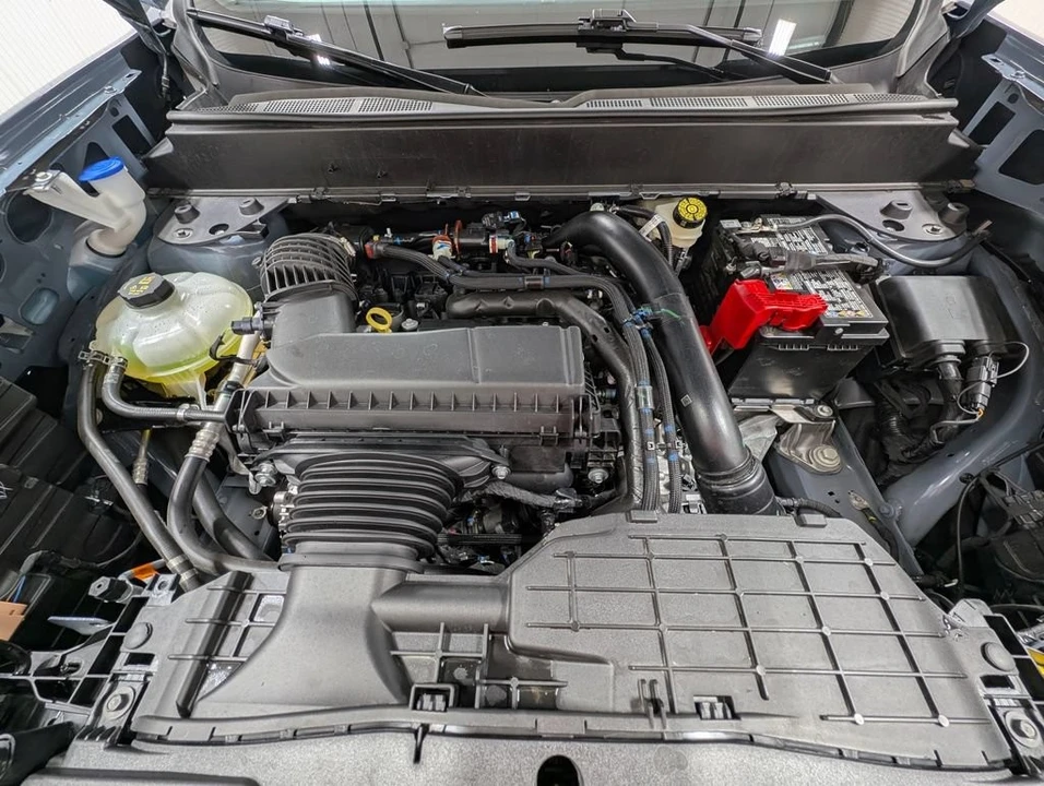 2025 Ford Maverick - Image 29 of 31