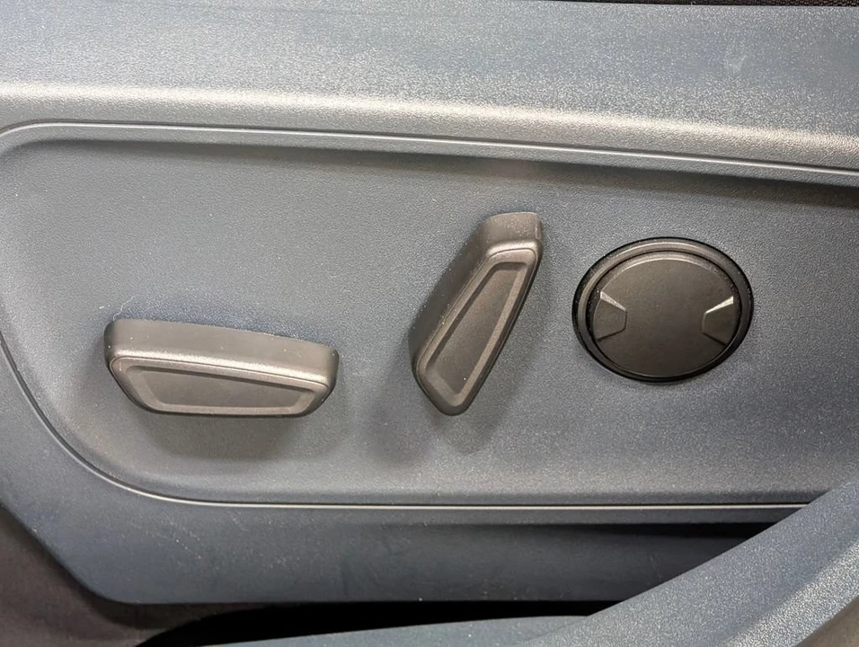 2025 Ford Maverick - Image 12 of 31