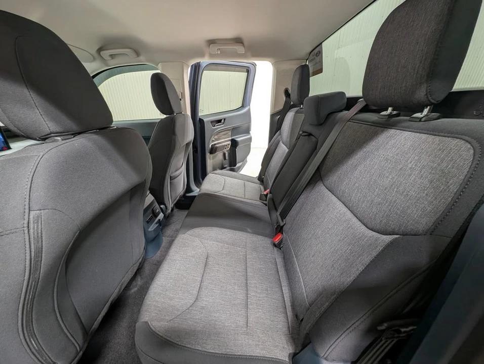 2025 Ford Maverick - Image 14 of 31