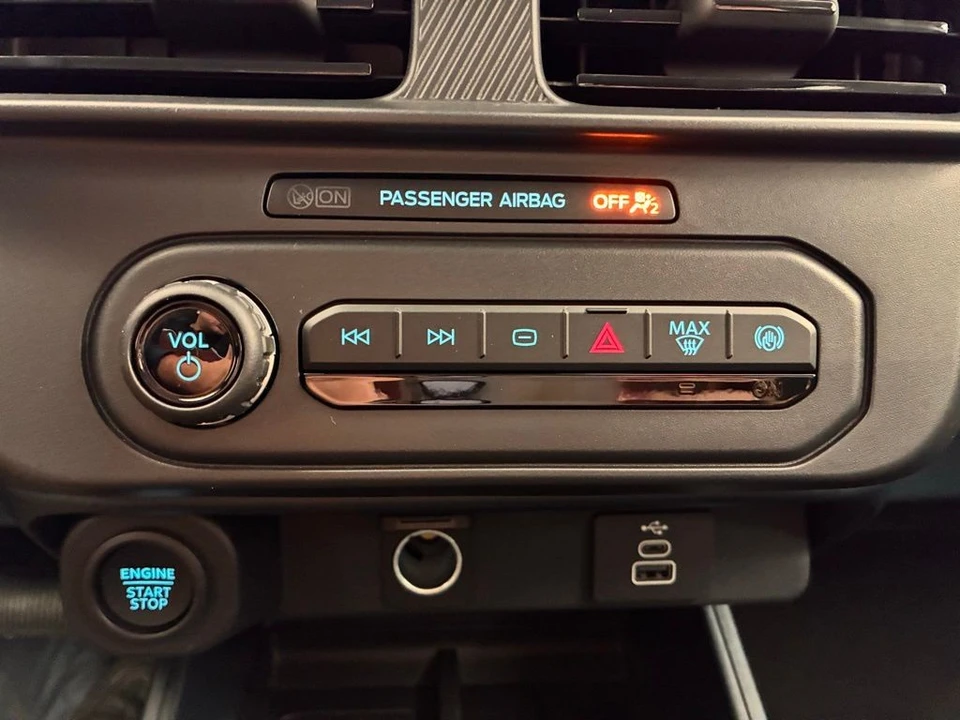 2025 Ford Maverick - Image 4 of 12
