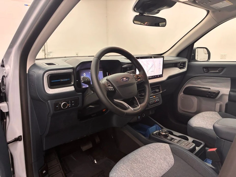 2025 Ford Maverick - Image 15 of 21