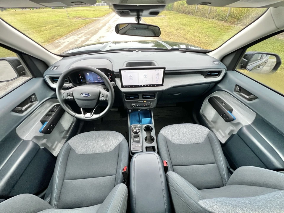 2025 Ford Maverick - Image 13 of 21