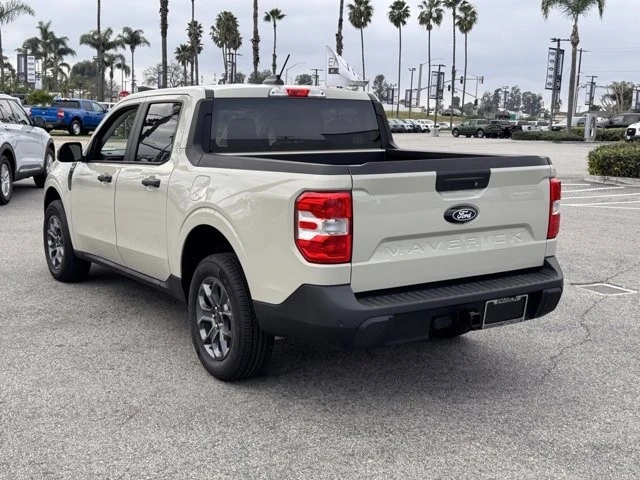 2025 Ford Maverick - Image 10 of 12