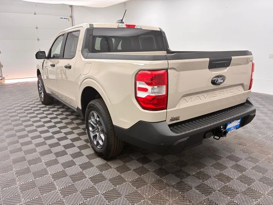 2025 Ford Maverick - Image 10 of 12