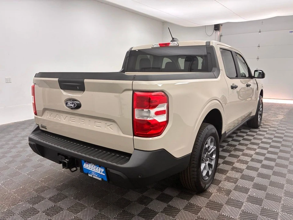 2025 Ford Maverick - Image 7 of 12