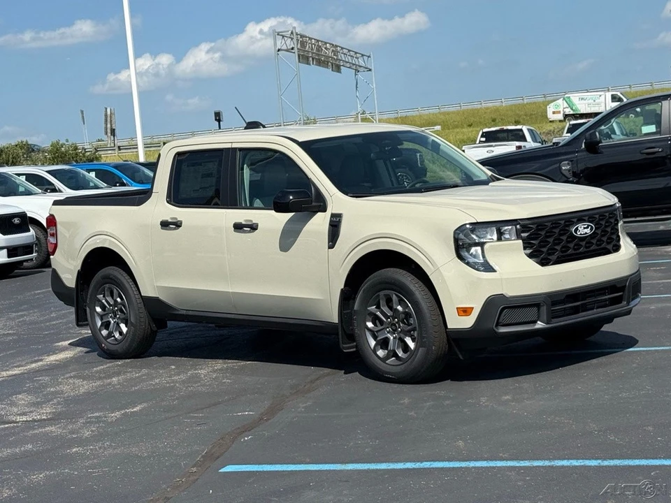 2025 Ford Maverick - Image 7 of 12