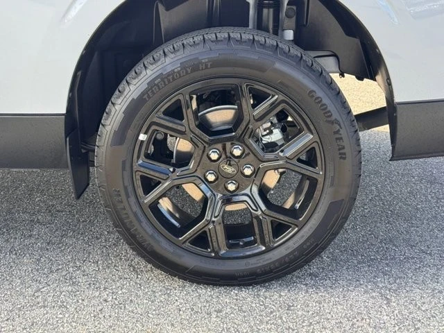 2025 Ford Maverick - Image 14 of 21