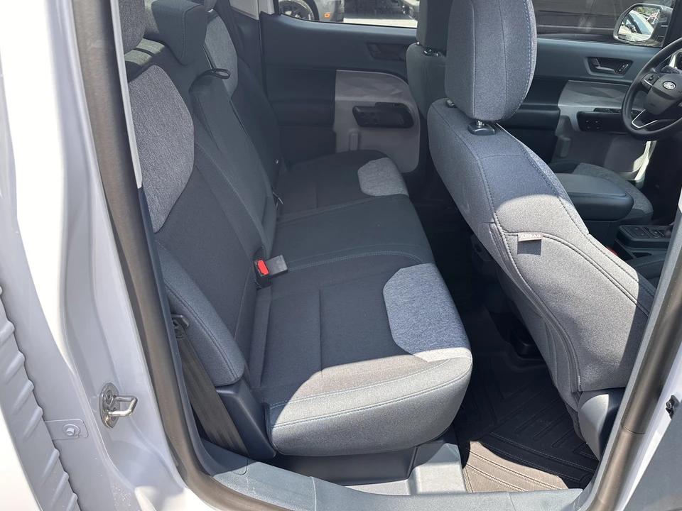 2025 Ford Maverick - Image 17 of 30