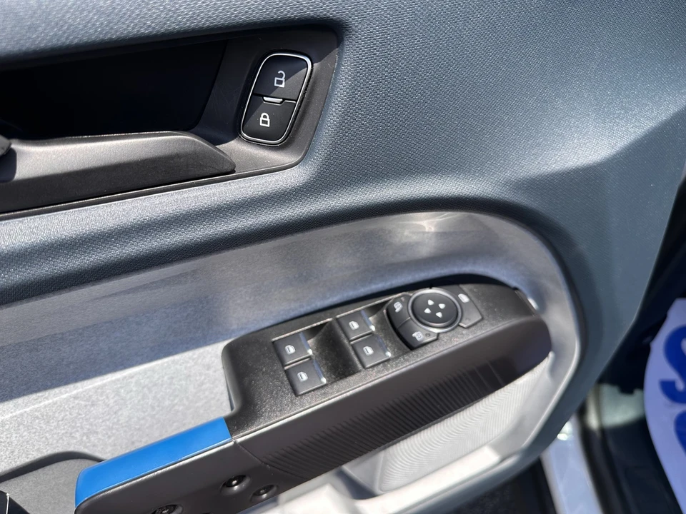 2025 Ford Maverick - Image 18 of 30