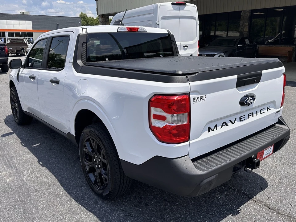 2025 Ford Maverick - Image 8 of 30