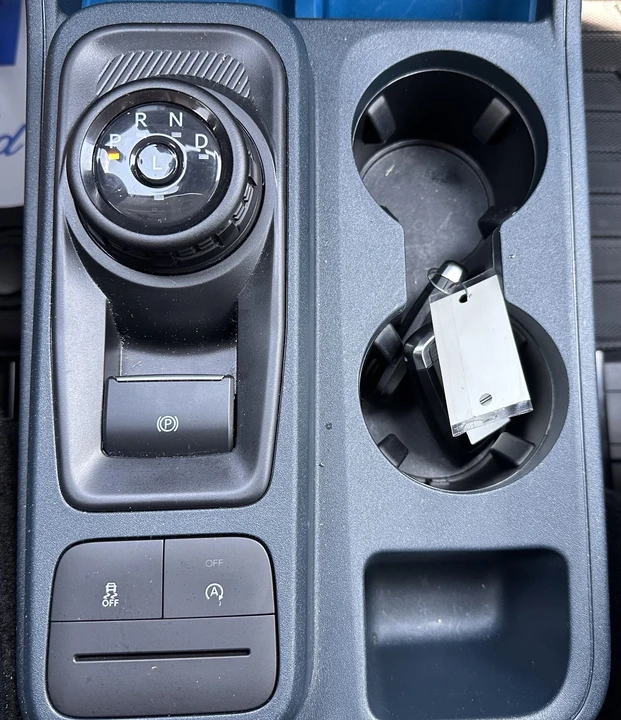 2025 Ford Maverick - Image 27 of 30