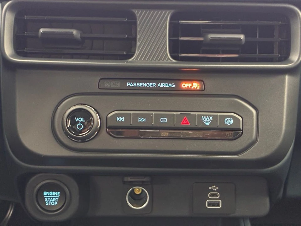 2025 Ford Maverick - Image 4 of 21