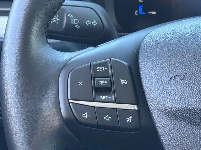 2025 Ford Maverick - Image 22 of 30