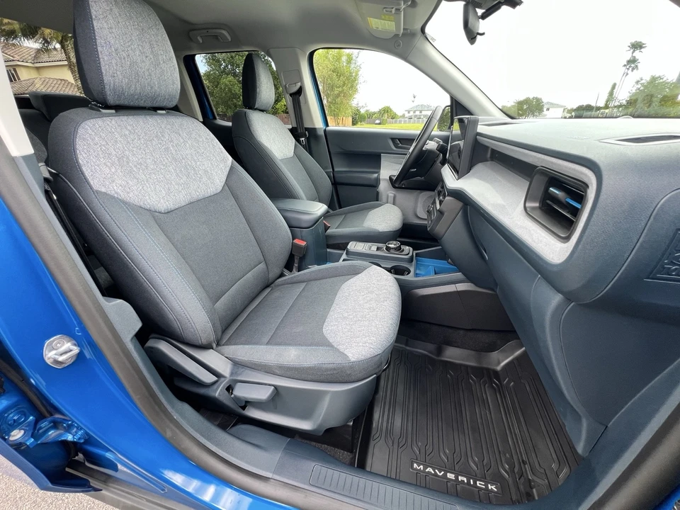 2025 Ford Maverick - Image 13 of 21