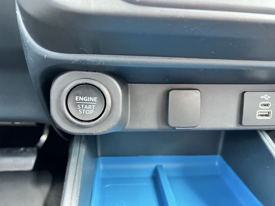 2025 Ford Maverick - Image 19 of 21