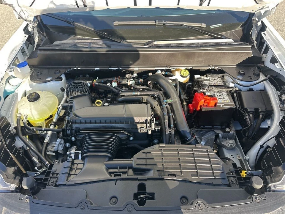 2025 Ford Maverick - Image 30 of 31