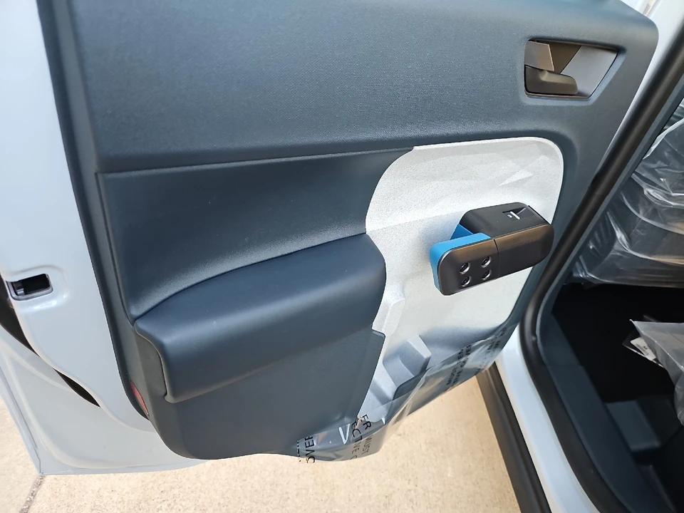2025 Ford Maverick - Image 16 of 21