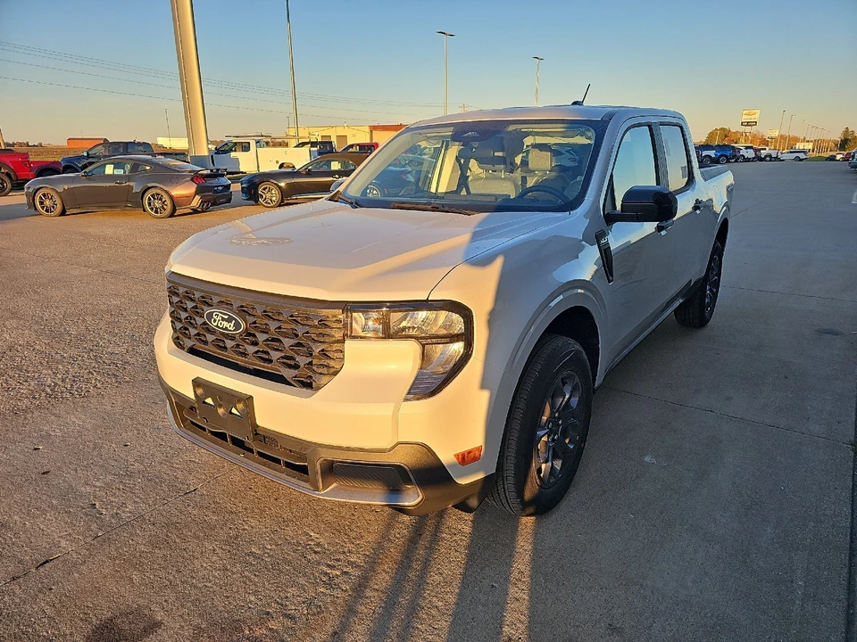 2025 Ford Maverick - Image 19 of 21
